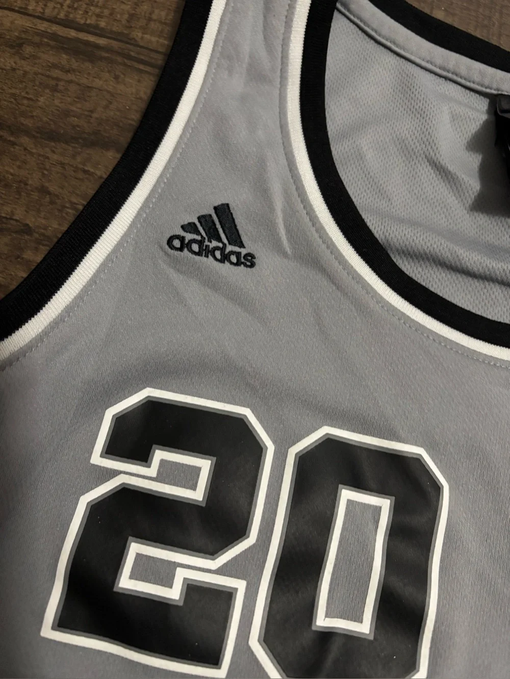 San Antonio Spurs Basketball Jersey Womens NBA Adidas Manu Ginobili #20 Size M - Picture 5 of 8